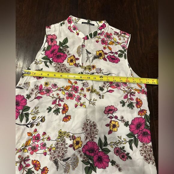 Elie Tahari Wylie Floral Sleeveless Blouse Top Size Women's Medium - Picture 9 of 11